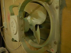 �t�@�N�g���[ �t�@��